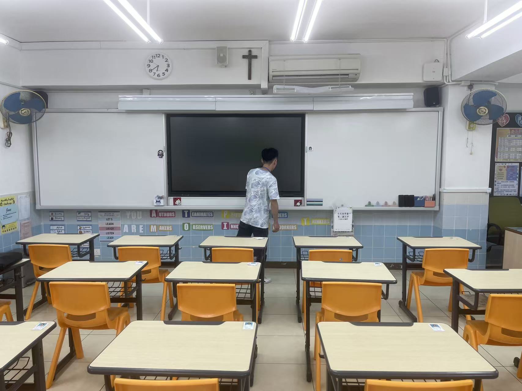 SMARTBoard 安裝場景 25